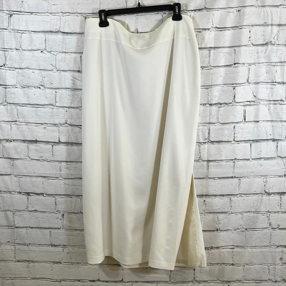 Women’s Cato cream colored long pencil skirt 16W - Picture 1 of 4